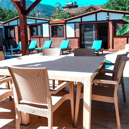 Mulberry Holiday home